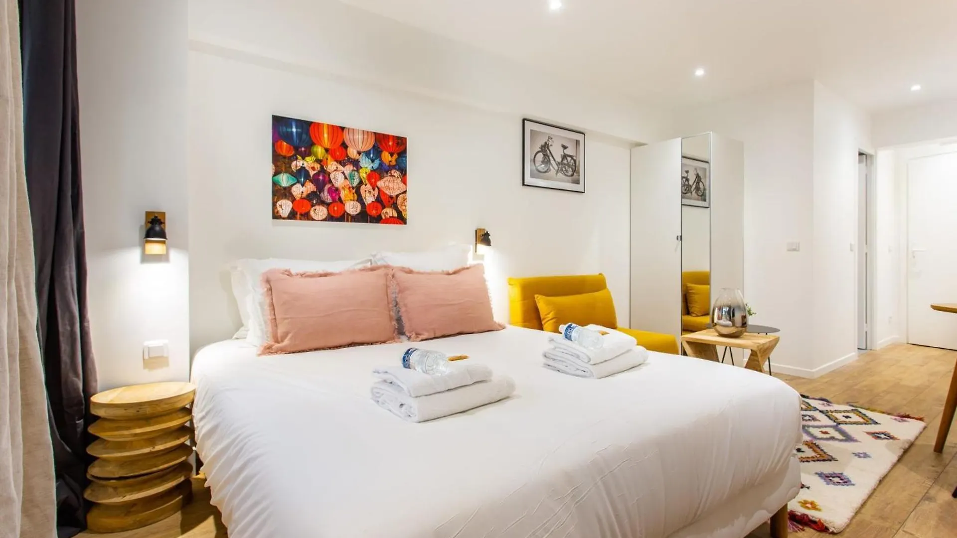 - Sacre Coeur Apartment *